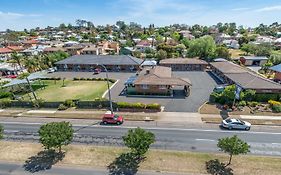 Cadman Motor Inn And Apartments